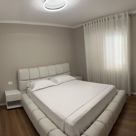 Luxury Center Apartments Tirana Exterior foto